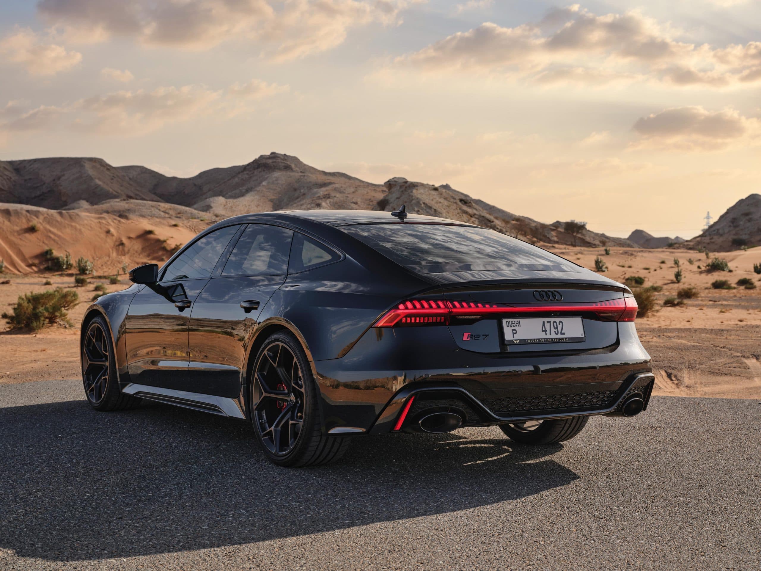 Audi RS7 — alternate view