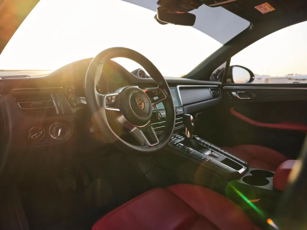 Porsche Macan Sports — 8 of 9