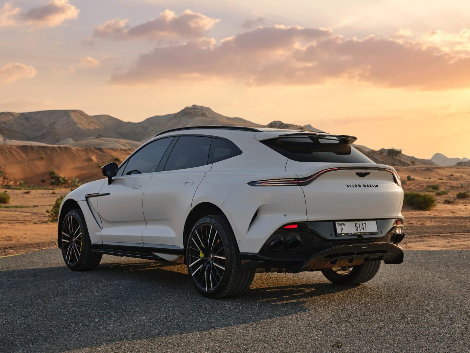 Aston Martin DBX 707 — 5 of 9