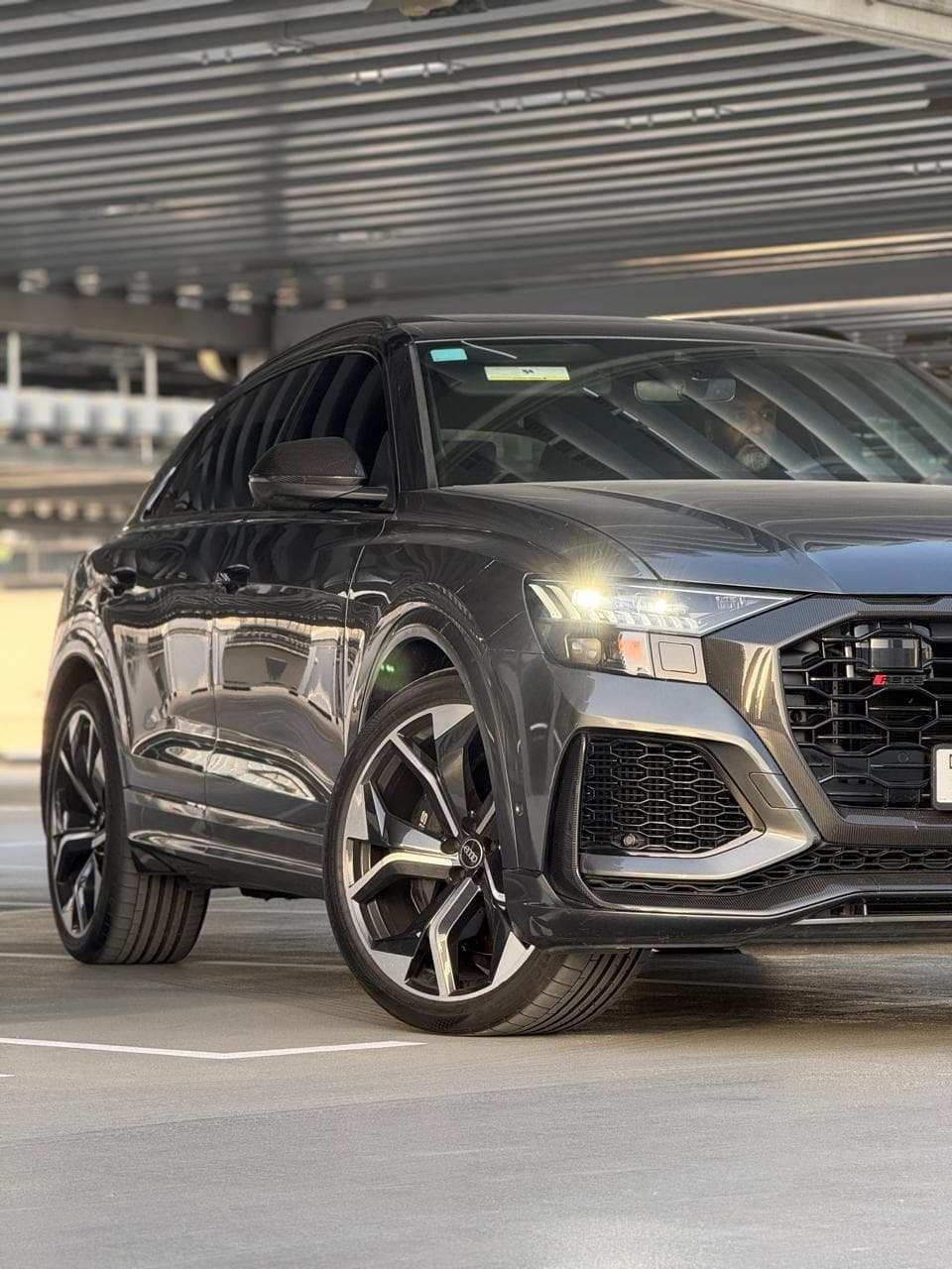 Audi RSQ8 — 3 of 7