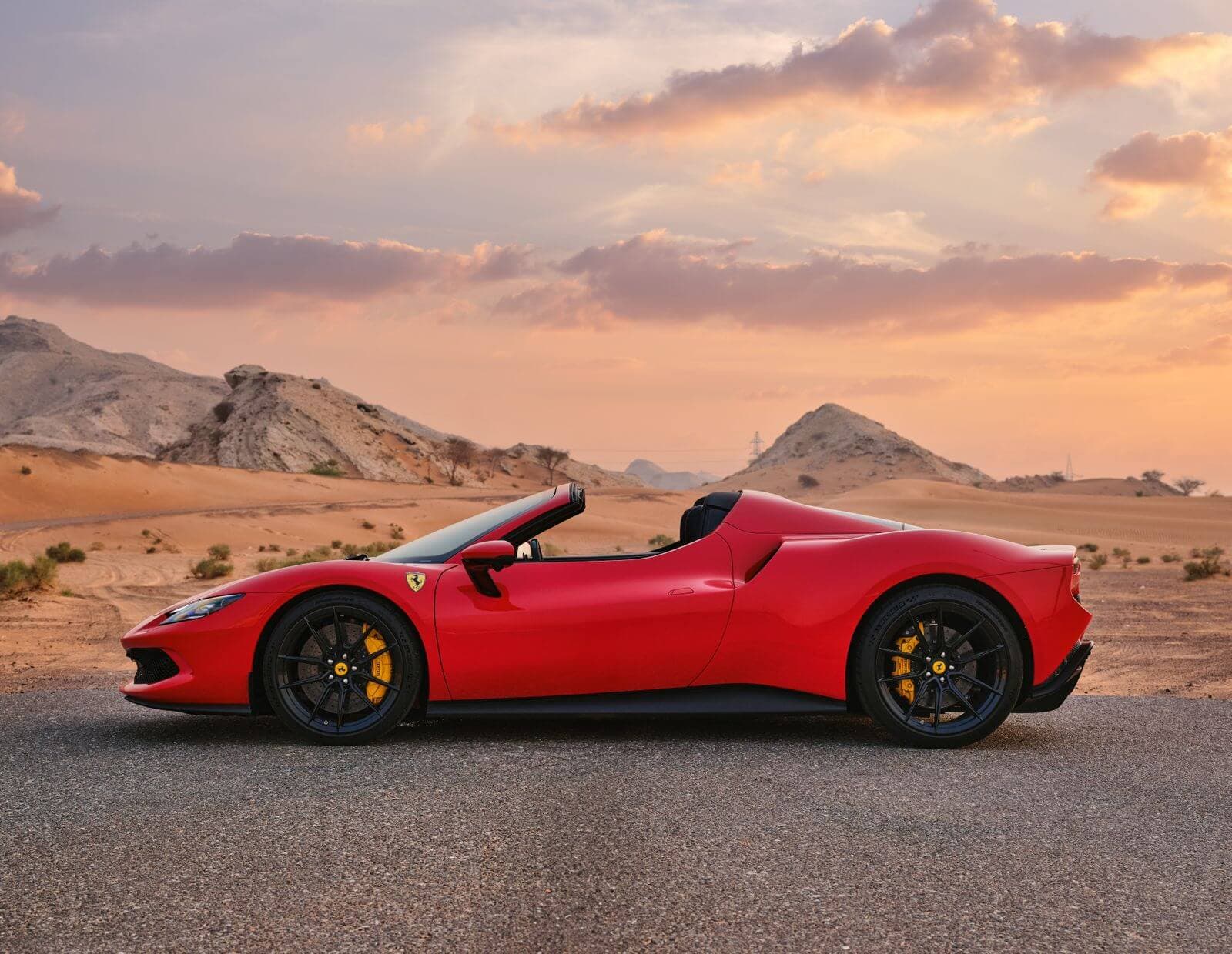 Ferrari 296 GTS Spyder — 4 of 13