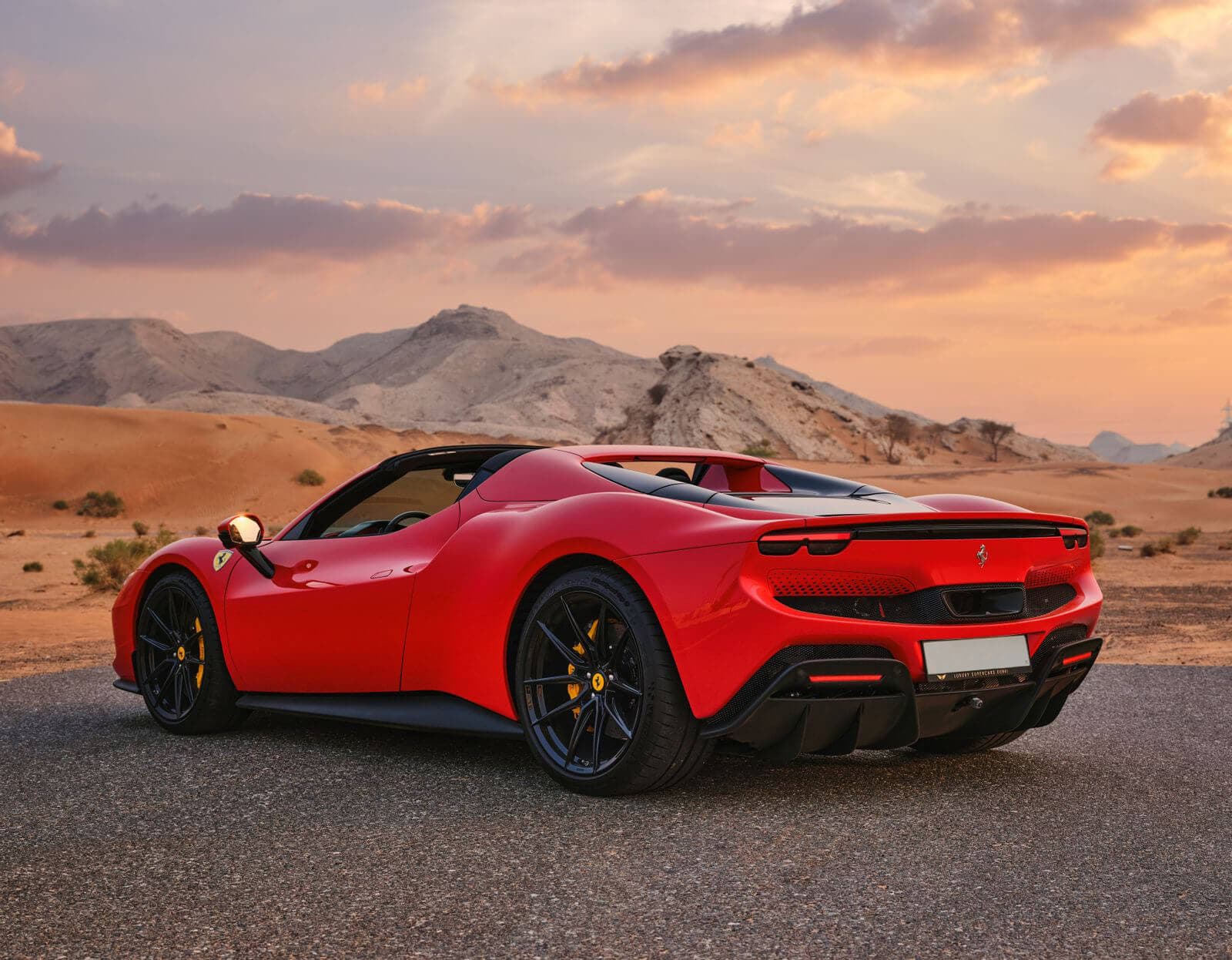 Ferrari 296 GTS Spyder — 7 of 13