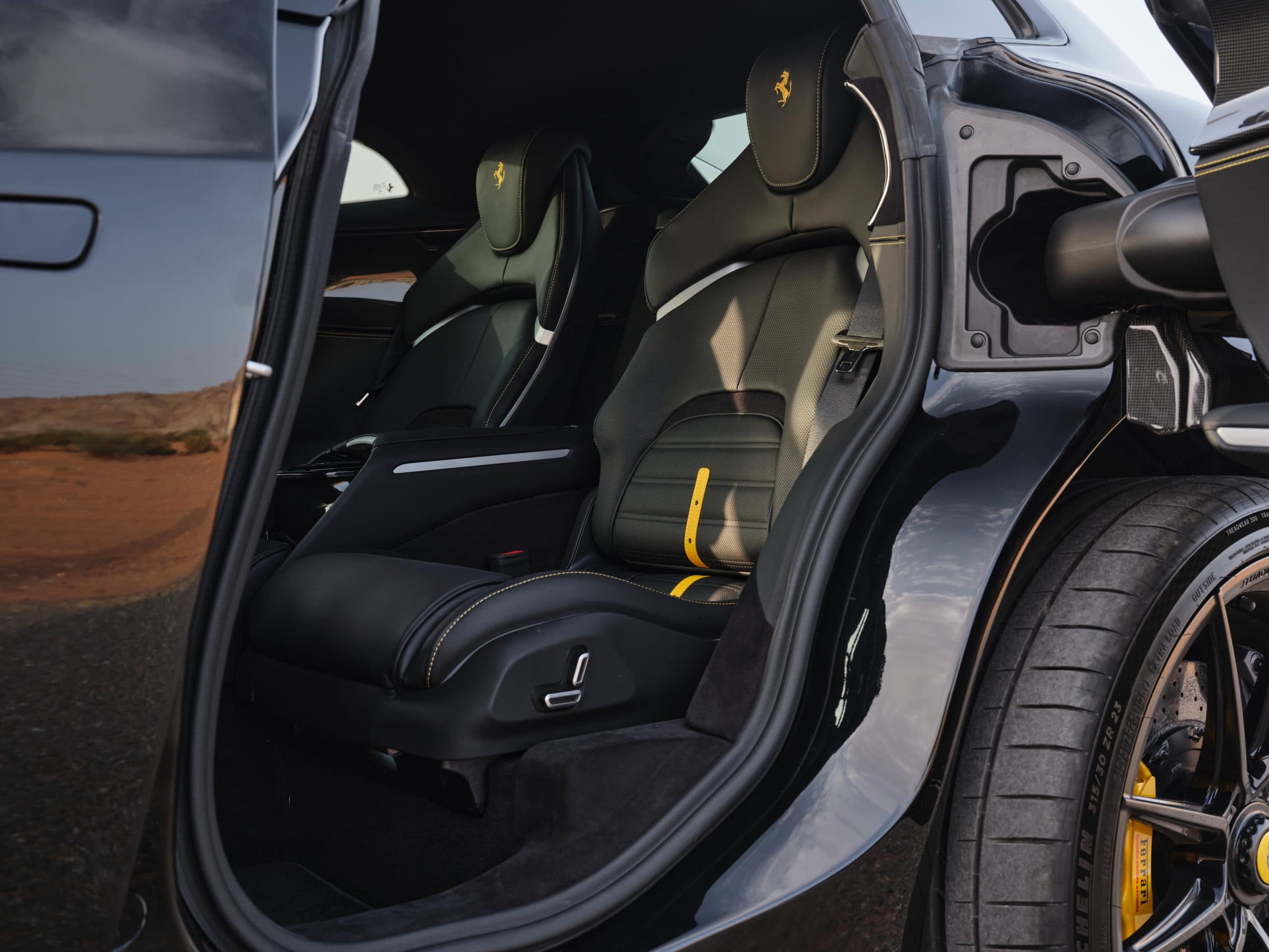 Ferrari Purosangue — 15 of 18