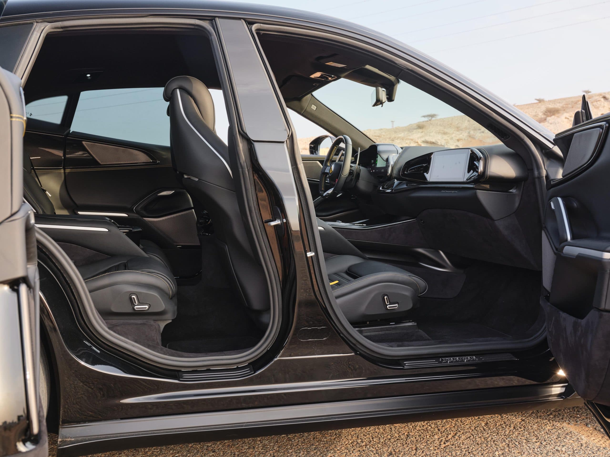 Ferrari Purosangue — 9 of 18