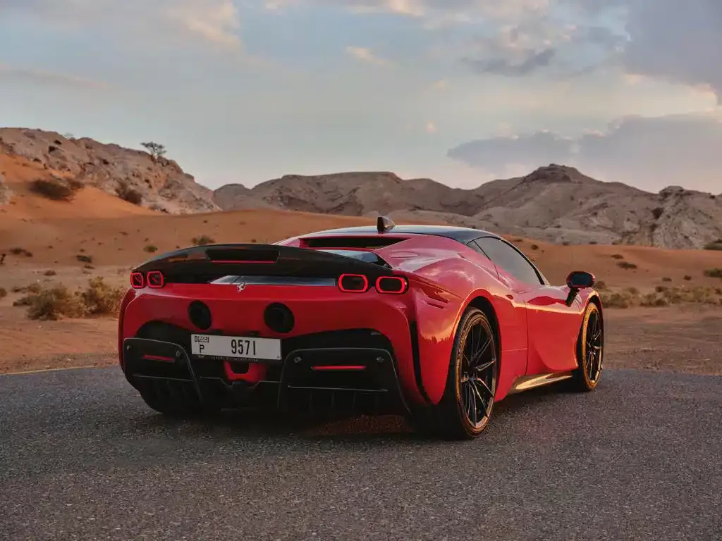 Ferrari SF90 Stradale — 4 of 8