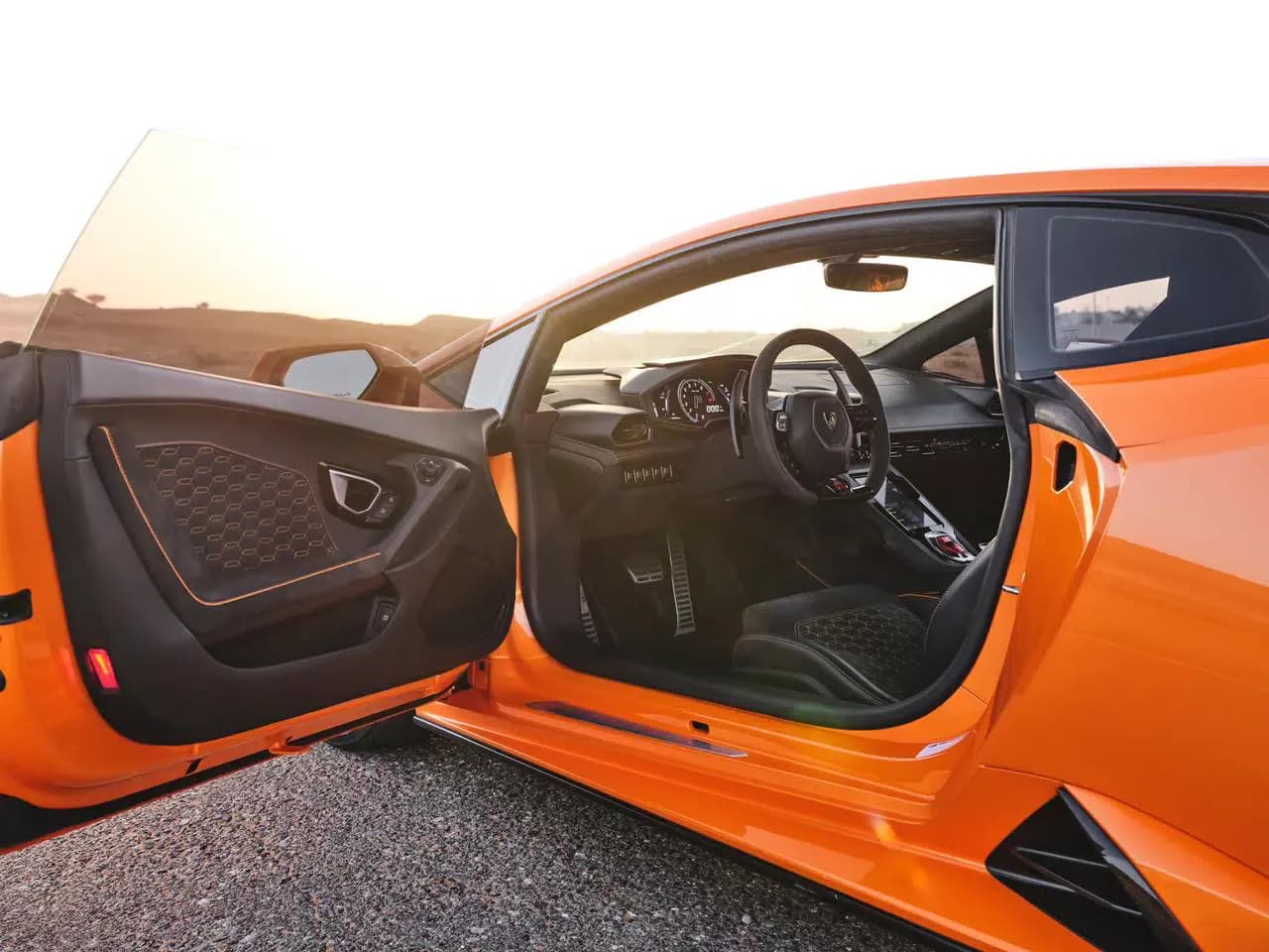 Lamborghini Huracan EVO Coupe — 6 of 7