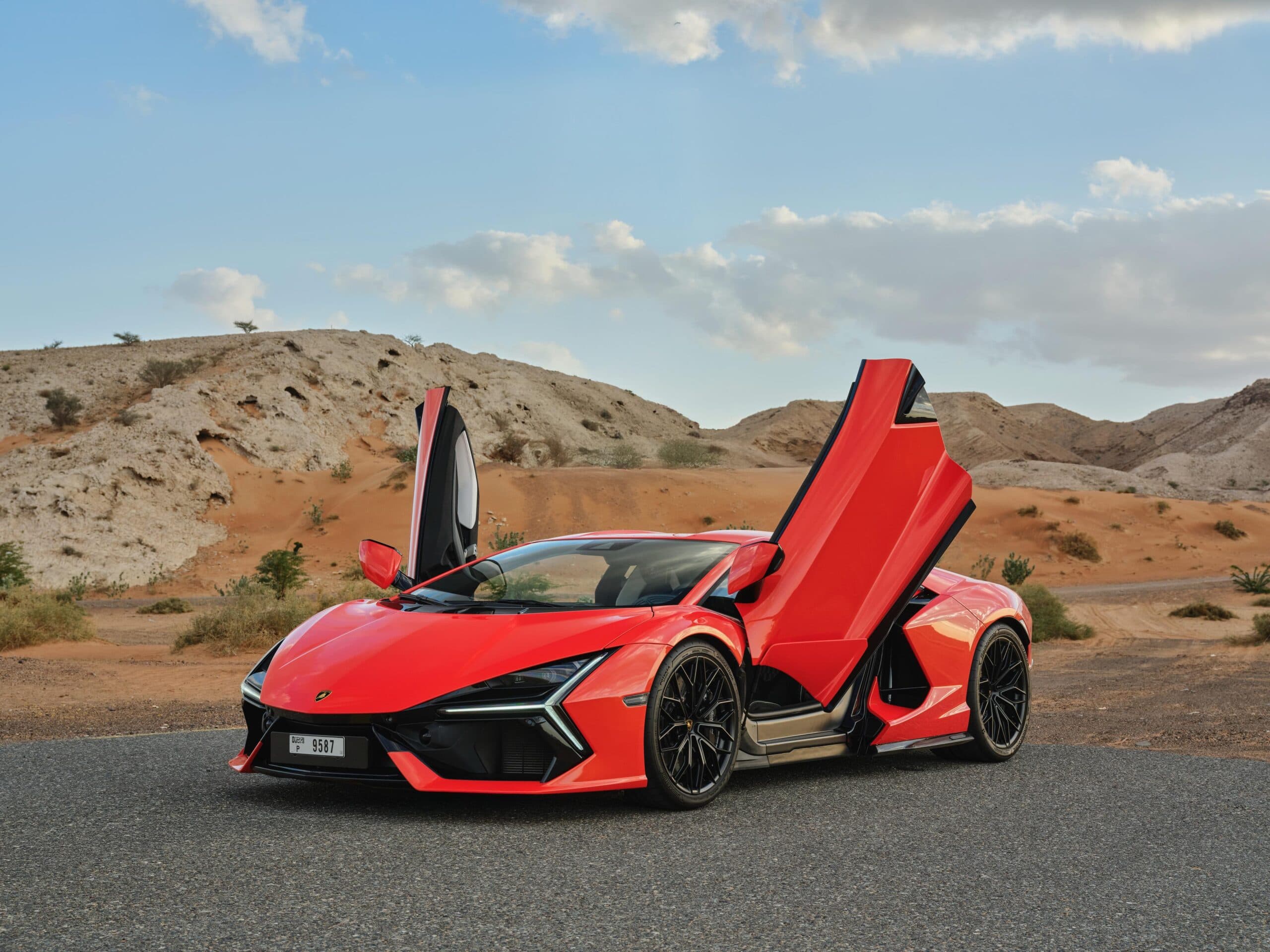 Lamborghini Revuelto — 3 of 14