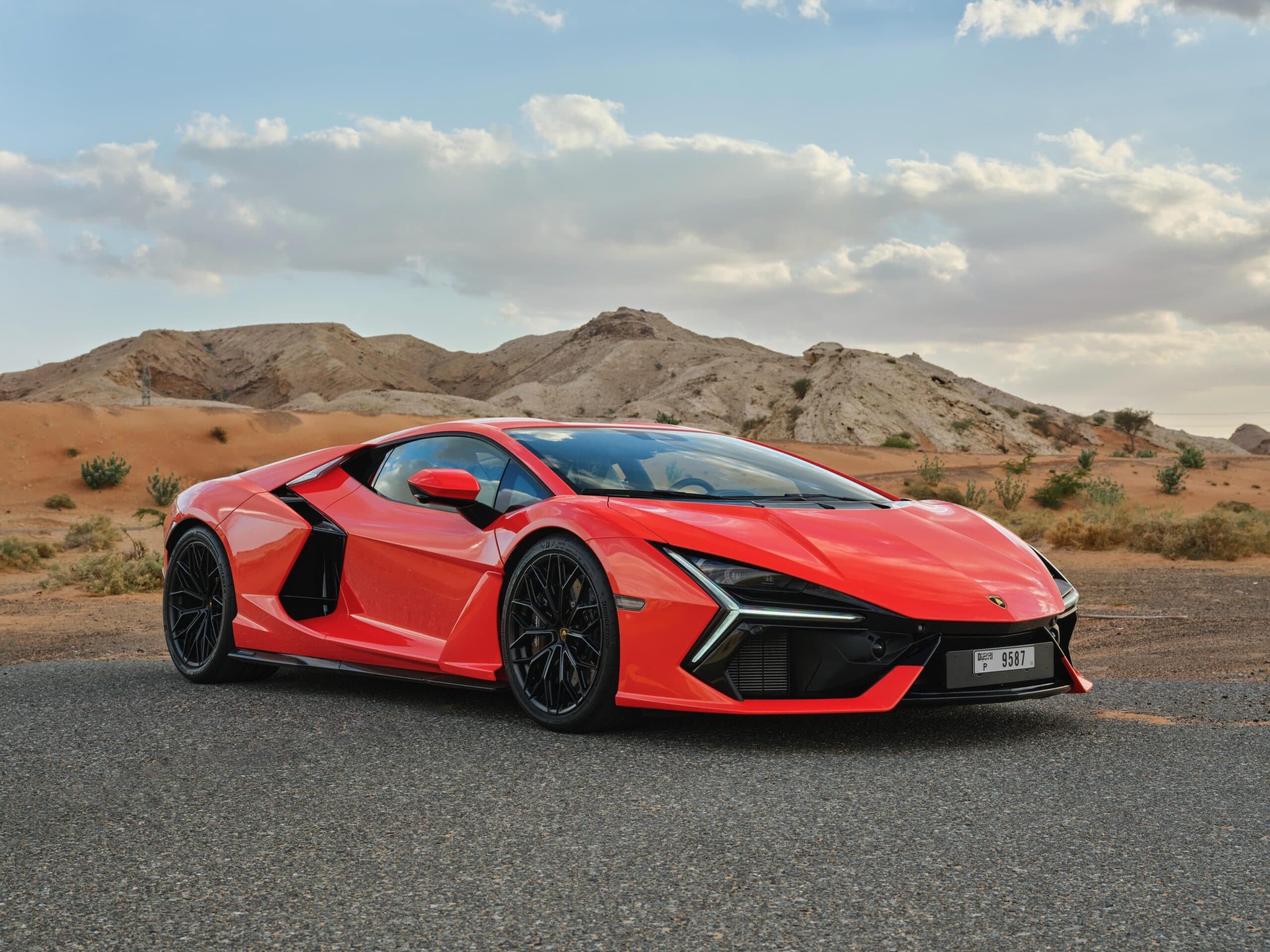 Lamborghini Revuelto — 4 of 14