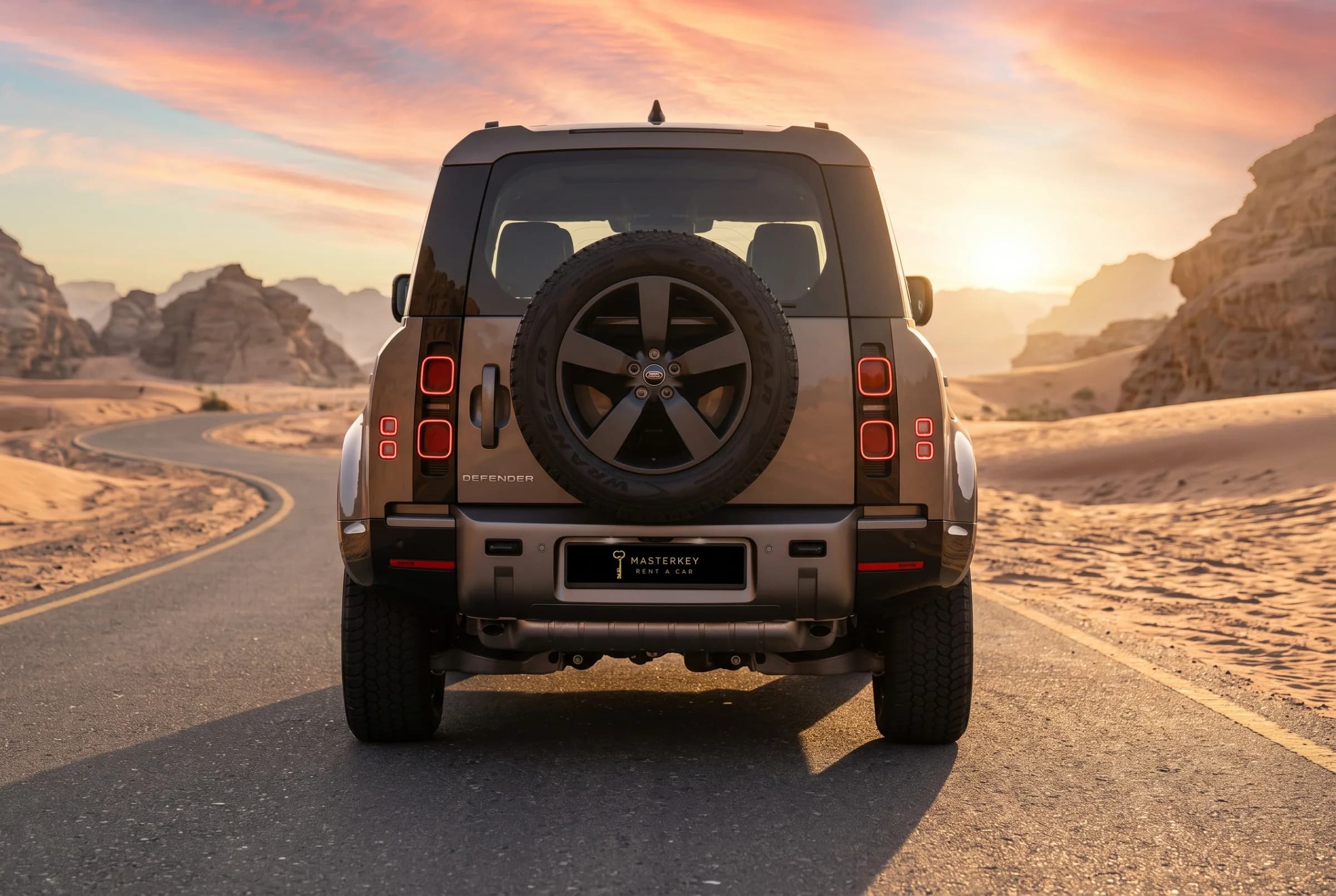 Land Rover Defender — 2 of 7