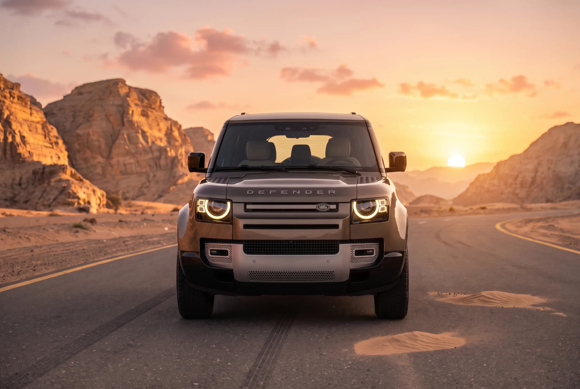 Land Rover Defender — 1 of 7
