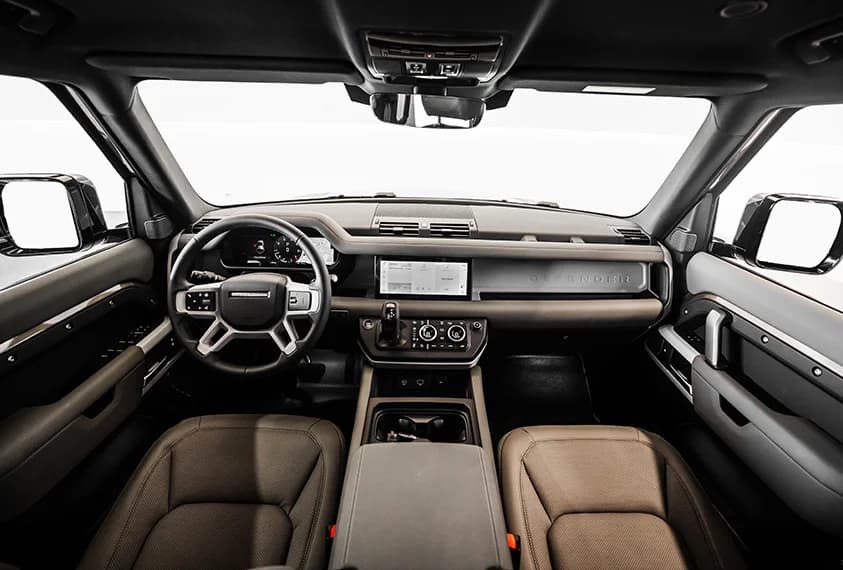 Land Rover Defender — 5 of 7