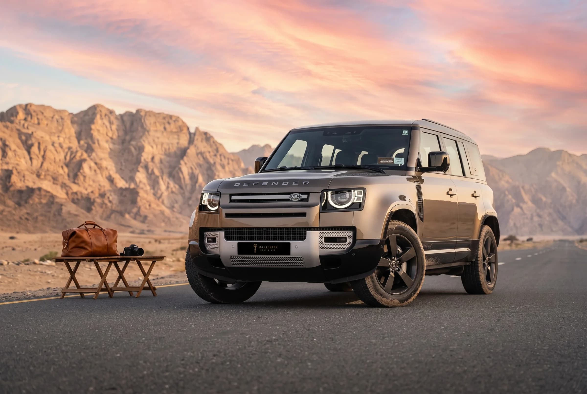 Land Rover Defender — 3 of 7