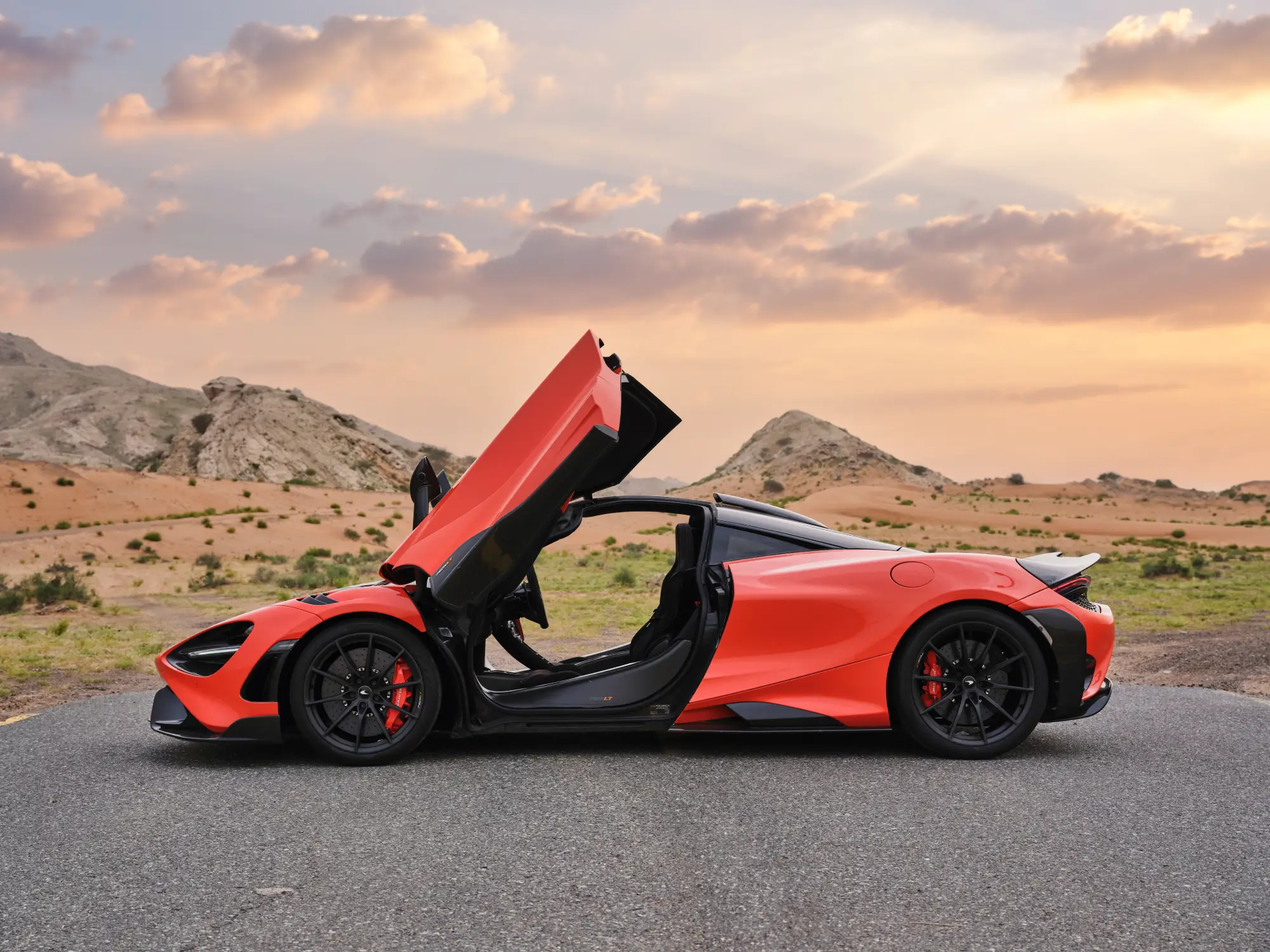 Mclaren 765LT — 2 of 10