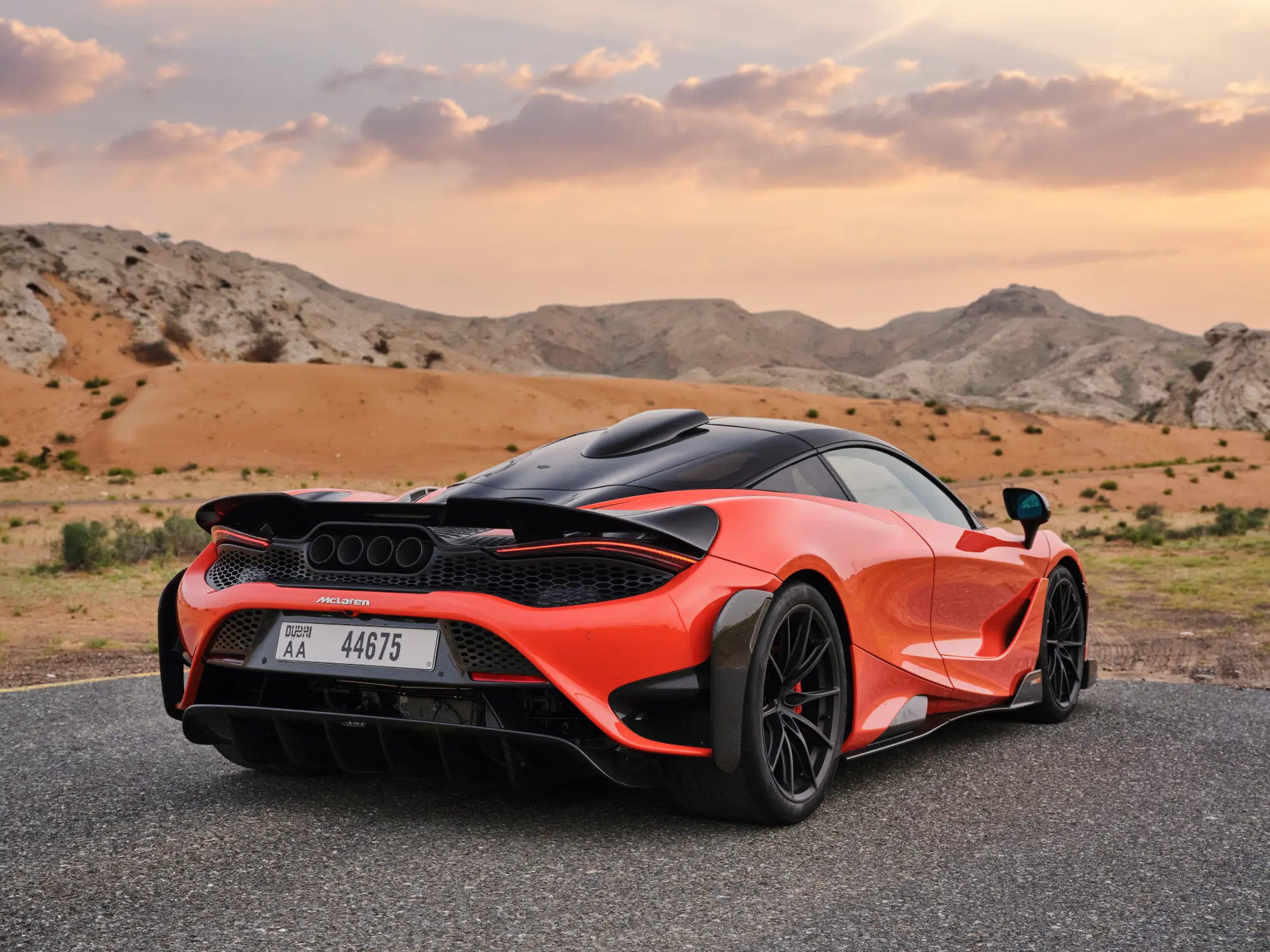 Mclaren 765LT — 7 of 10