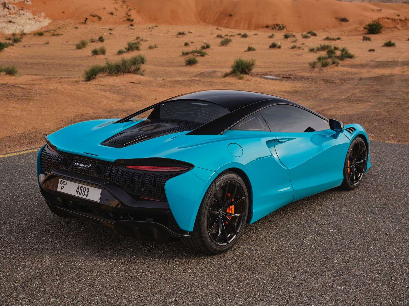 Mclaren Artura — 2 of 11